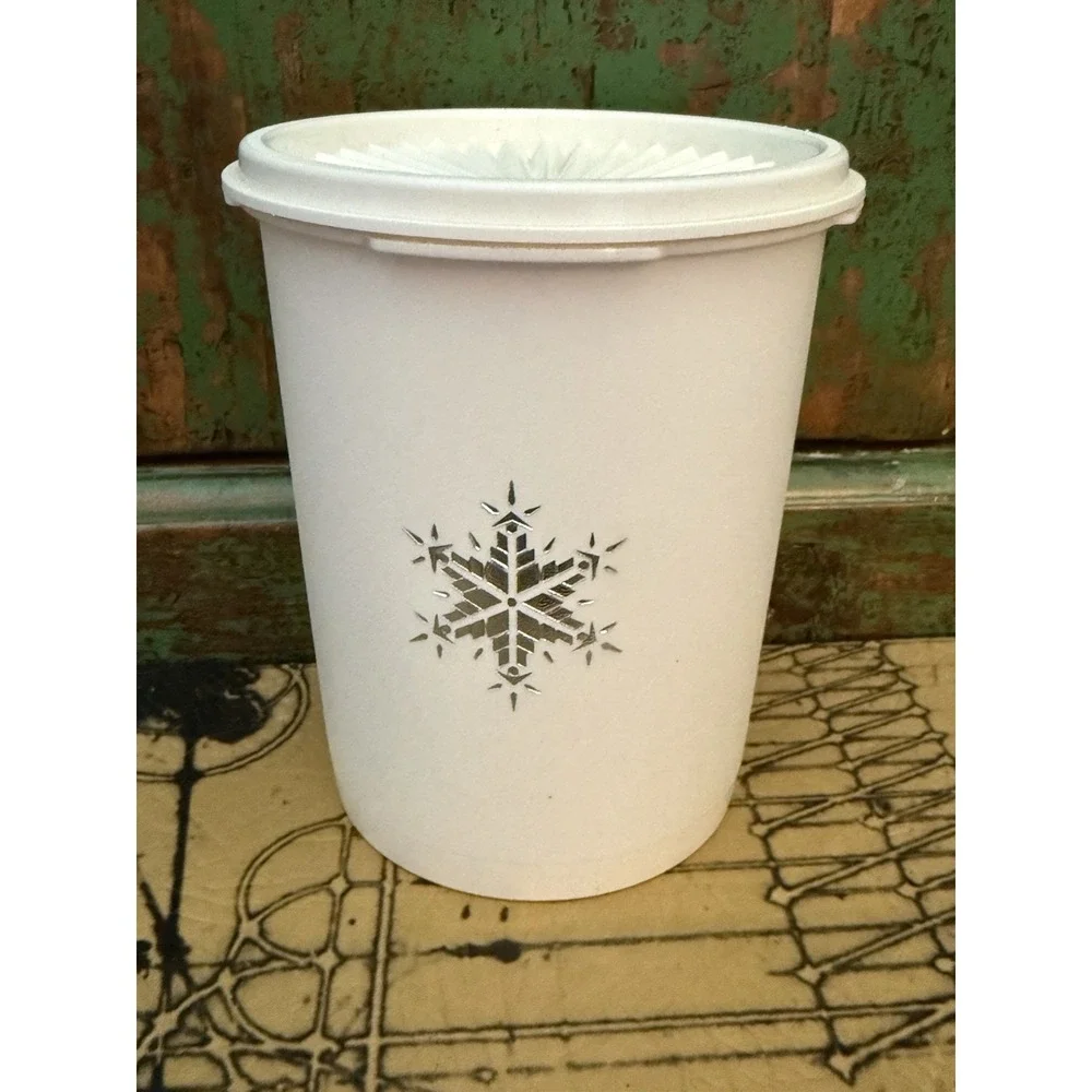 Tupperware 811-4 White with Snowflake Servalier Canister w/ Lid 812-28 Set Of 2